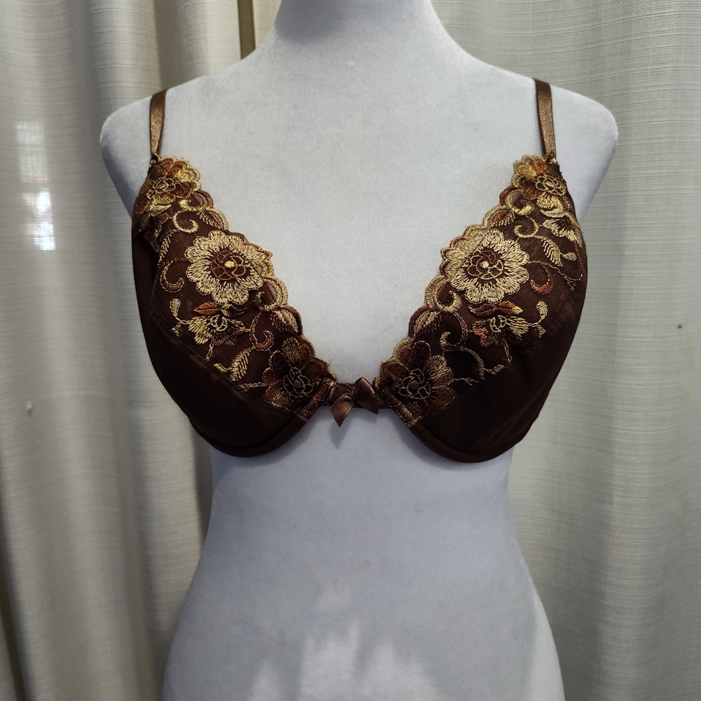 Elegant Brown Lace Bra